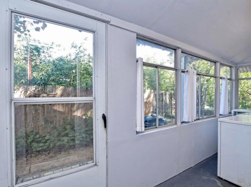 1400 51st St, Austin TX  78756-2608 exterior