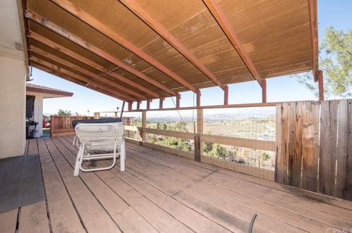 20283 Westpoint Dr, Riverside CA  92507-6663 exterior