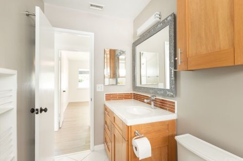 609 Kenmore St, Anaheim CA  92804-3209 exterior