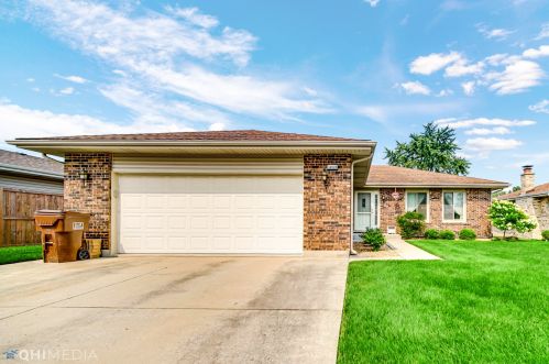 14820 Temple St, Oak Forest, IL 60452-1343