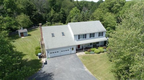 1 Greystone Ct, Gales Ferry, CT 06339-1654