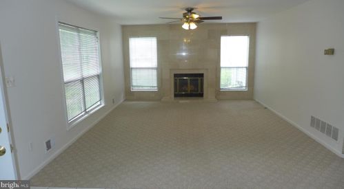 20 Colebrook Ct, Princeton NJ  08540-7050 exterior