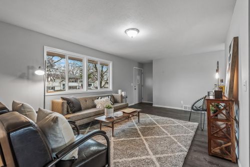 4151 134th St, Prior Lake, MN 55378-2513