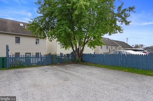 813 King St, York PA 17401-3602 exterior