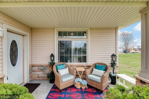 342 Roosevelt St, Spectacle Lake, MN 55008-9333