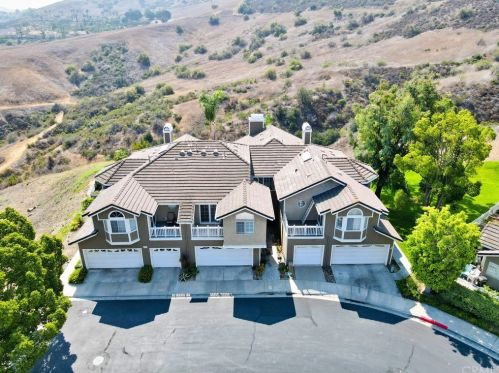 728 Crown Pointe Dr, Anaheim CA  92807-4758 exterior
