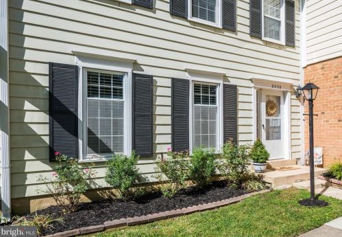 8930 Blade Green Ln, Columbia, MD 21045-2438
