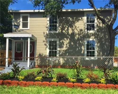 1124 47th St, Galveston, TX 77551-4603