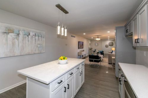 3007 Dogwood Dr, Atlanta GA  30344-3905 exterior