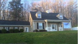 46 College Dr, Yards, VA 24605-1736
