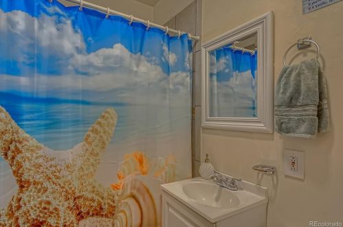 4438 Logan St, Denver CO 80209-1817 exterior