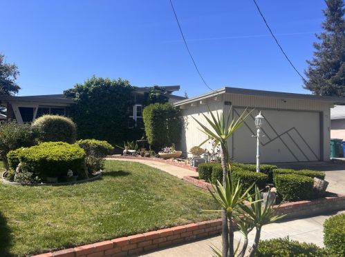 73 Hermitage Ln, Hayward, CA 94544-7657