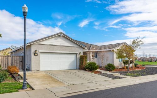 8013 Maiss Way, Elk Grove, CA 95757-6291