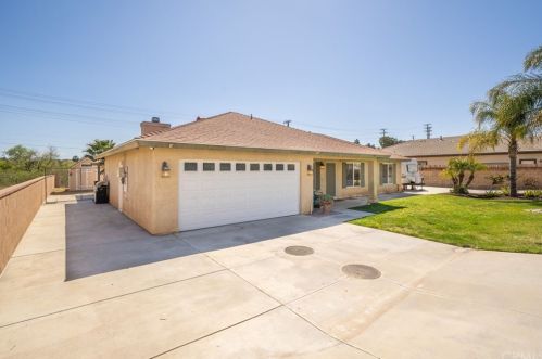 19063 Spalding Ave, Riverside CA  92508-9417 exterior