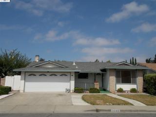 3149 Langhorn Dr, Fremont, CA 94555-1421