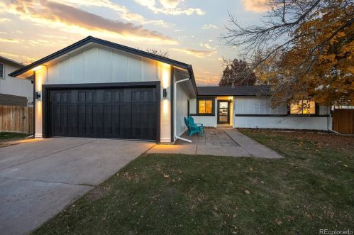 7330 Syracuse Ct, Englewood CO  80112-1749 exterior