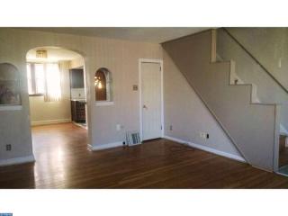 4338 Loring St, Philadelphia, PA 19136-3928