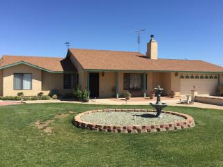 9205 9th Ave, Hesperia CA  92345-3458 exterior