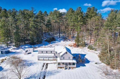79 Brass Mill Dam Rd, Torrington CT  06790-2702 exterior