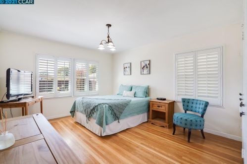 1399 Grv Way, Concord CA  94518-1208 exterior