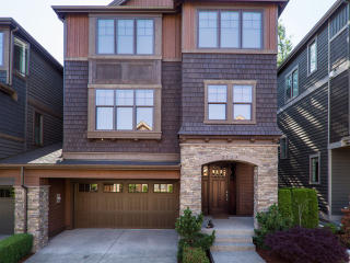2529 Alpine Crest Way, Bellevue, WA 98027-5490