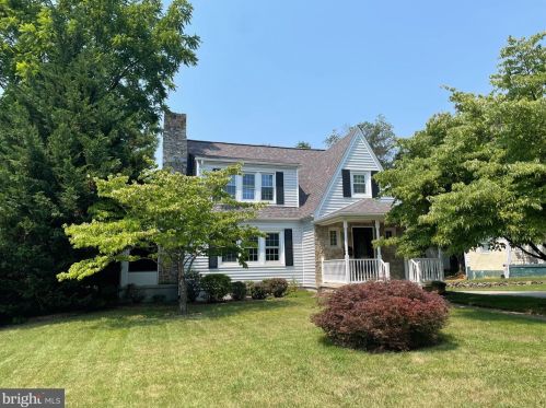 504 Church St, Charles Town, WV 25414-1314