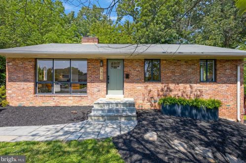 5407 Ives Pl, Springfield, VA 22151-2628