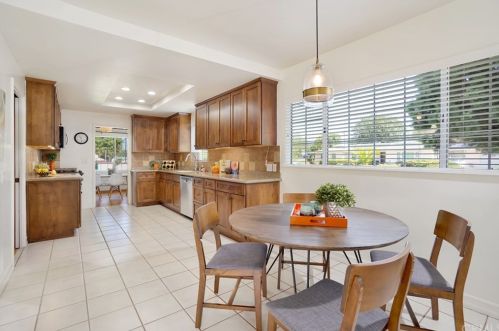 12242 Enramada Dr, Santa Ana, CA 92705-3208
