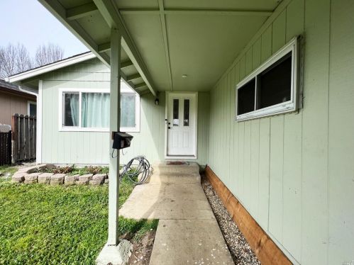 222 Valley St, Willits, CA 95490-3624