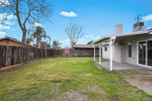 355 Linwood Ave, Turlock CA  95380-6315 exterior