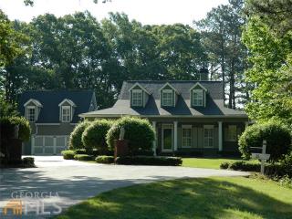 25 Deerwood Farms Dr, Newnan, GA 30265-5528