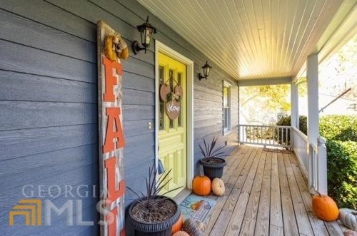 121 Allison Cir, Carrollton, GA 30117-4325