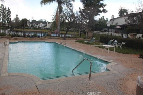 1995 Bayshore Dr, Anaheim CA  92801-1708 exterior