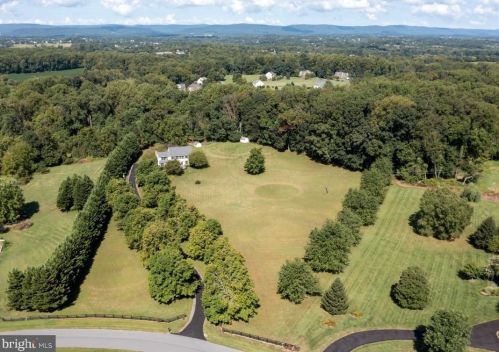 17180 Quail Creek Cir, Hamilton, VA 20158-3103
