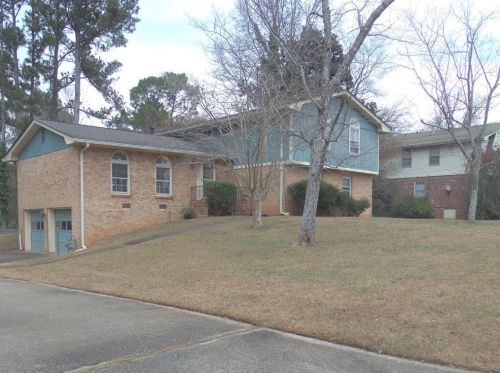 5338 Oshea Ln, Stone Mountain, GA 30088-1417