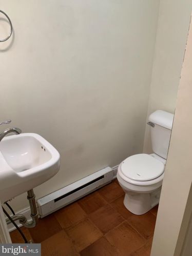 2852 Baltimore Pike, Hanover PA 17331-9643 exterior