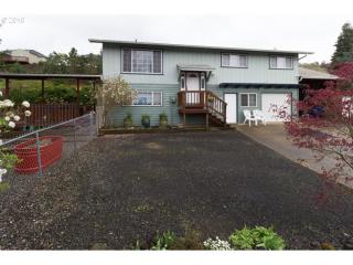 318 Bradley Ct, Roseburg, OR 97470-1002