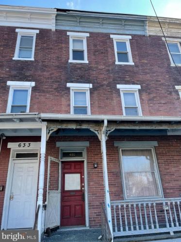 631 Emerald St, Harrisburg, PA 17110-2460