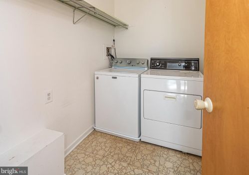 36 Cameron Ct, Princeton NJ  08540-3924 exterior