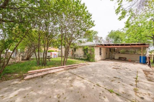 3320 Tex Blvd, Fort Worth TX  76116-4228 exterior