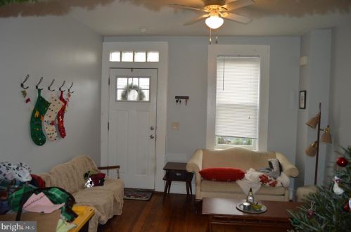 23 Lee Ave, Lancaster, PA 17603-3607