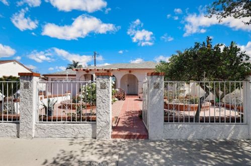 515 Townsend St, Santa Ana, CA 92703-2838