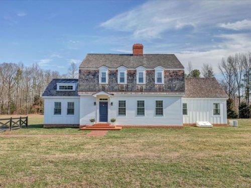 2701 The Trl, Indian Neck, VA 23148
