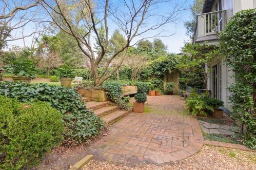 2482 Dellwood Dr, Atlanta GA  30305-4076 exterior