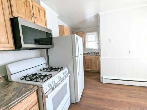 720 Prospect St, Torrington CT  06790-4916 exterior