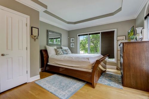 6919 Fieldstone Dr, Willowbrook IL  60527-5295 exterior