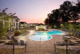 1000 Abberly Village Cir, Cayce-West Columbia SC  29169-2430 exterior