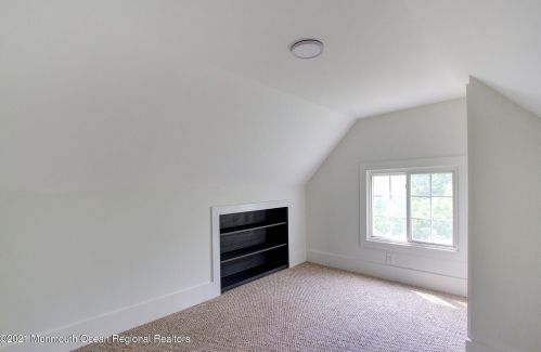 1 Kremer Ave, Tinton Falls NJ  07724-1728 exterior