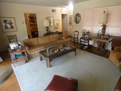 8108 Elden Ave, Whittier CA 90602-2625 exterior