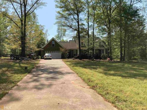 2294 Hollonville Rd, Brooks, GA 30205-2825